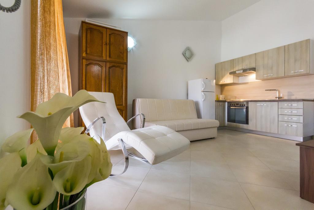 Apartman Gloria *