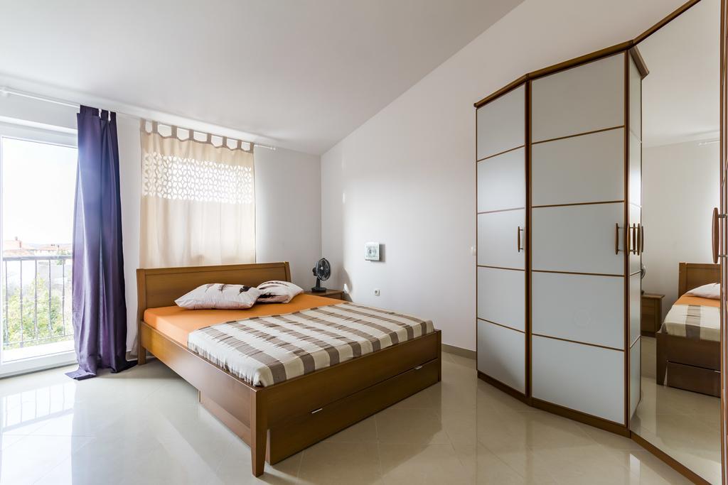 Gloria Apartman Ližnjan