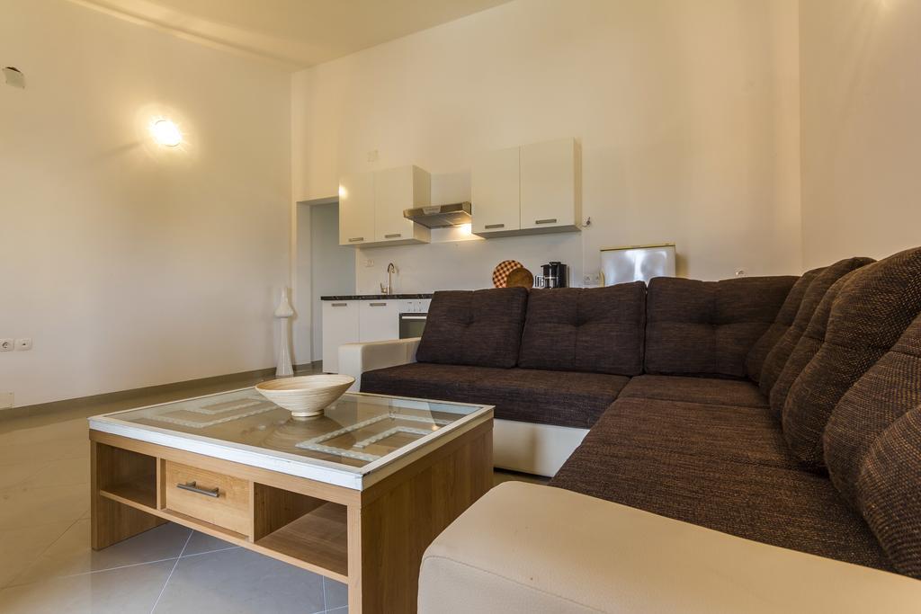 Gloria Apartman