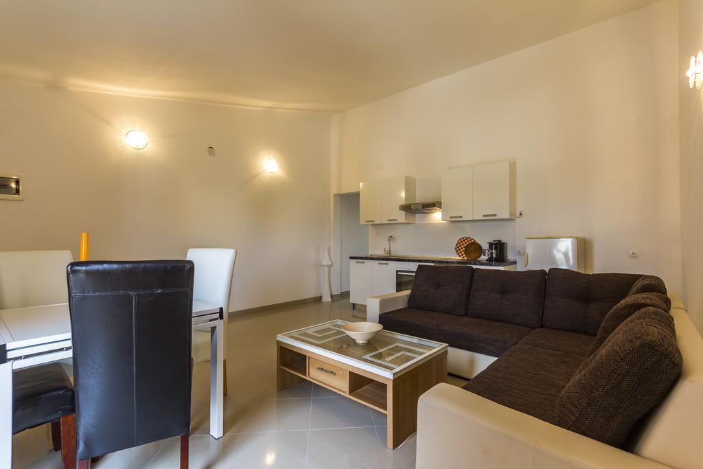 Apartman Gloria *