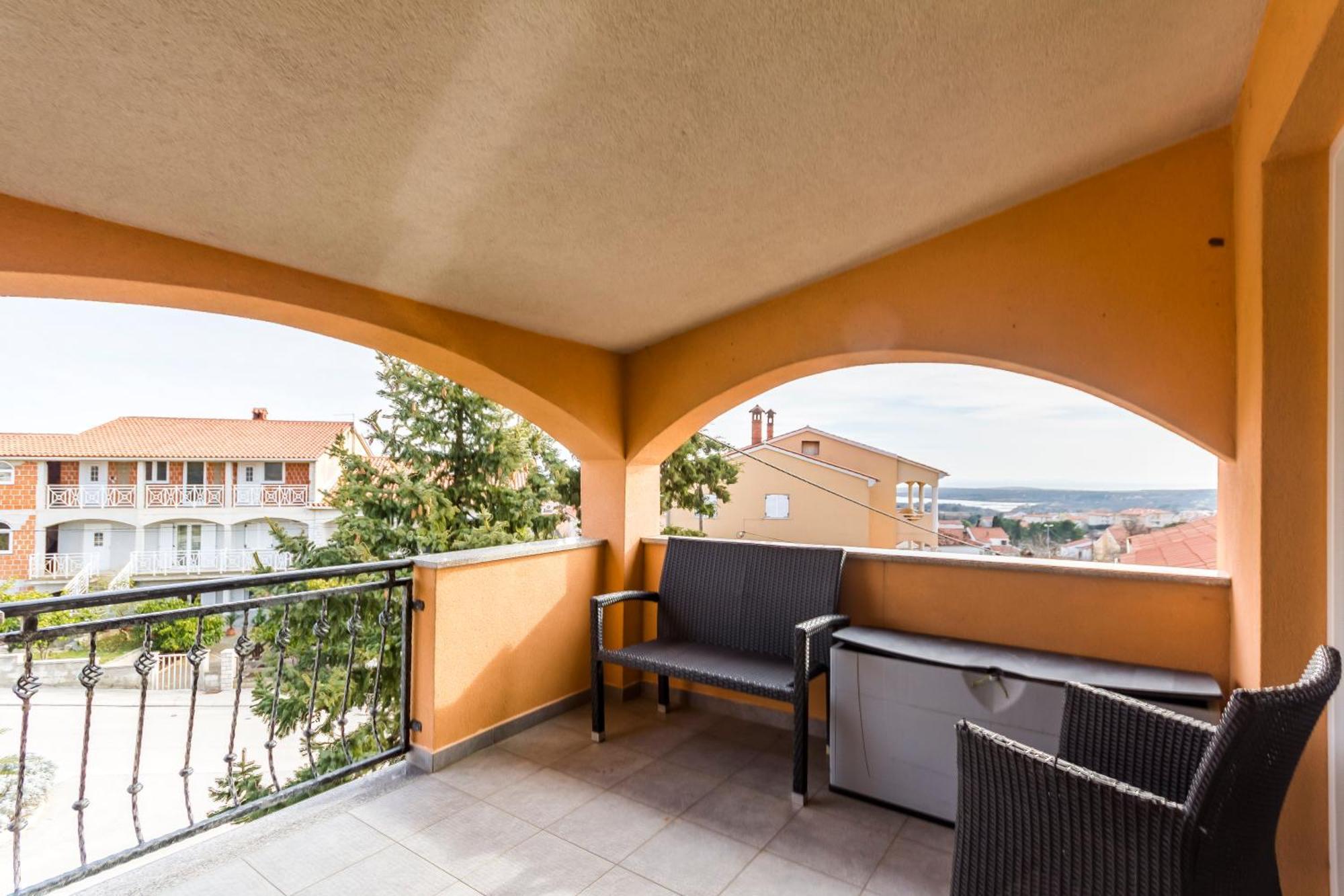 Gloria Apartman *